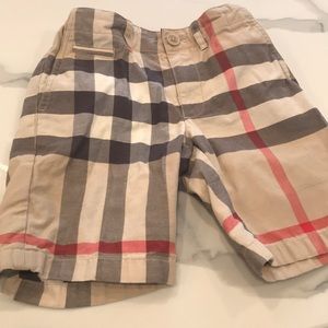 Burberry boys short size 6y